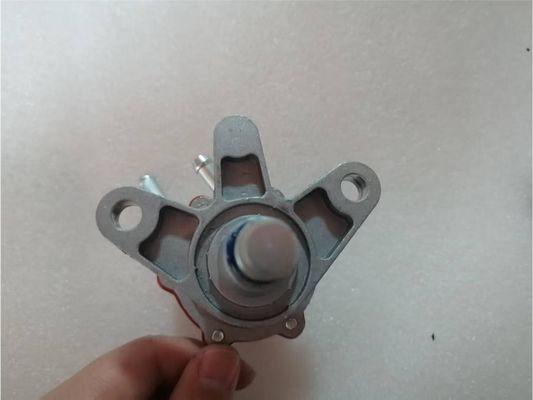 Crawler Excavator BF4L-1011F Engine Parts 6677830 Fuel Pump for Performance